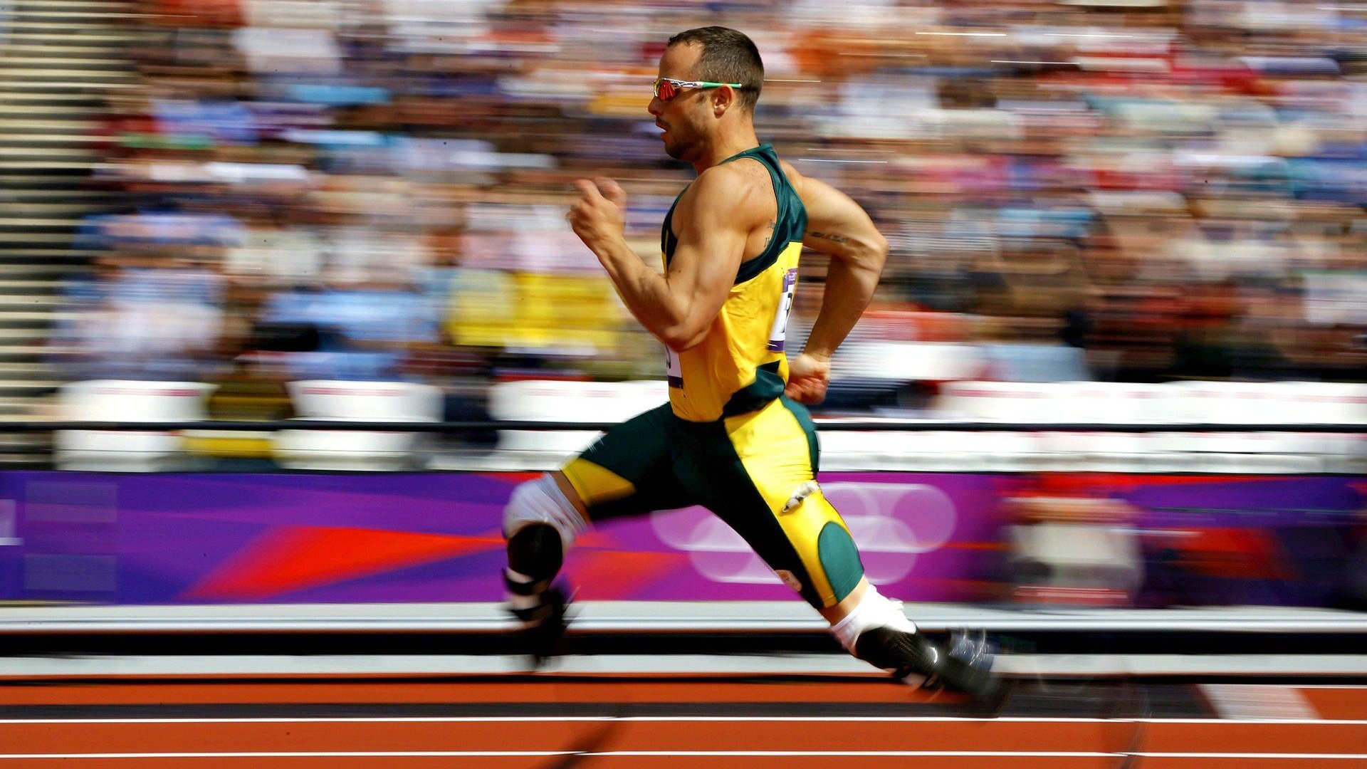 举重比赛刷新多项成绩，举重达标成绩