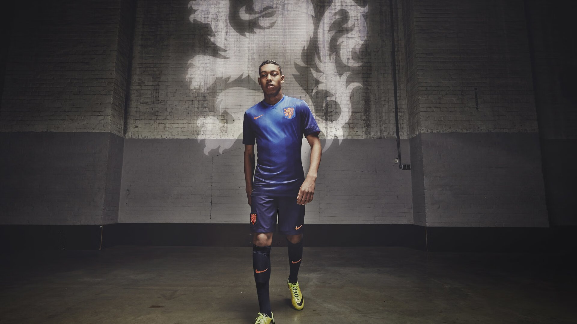 足球球迷文化介绍，足球球迷文化介绍怎么写